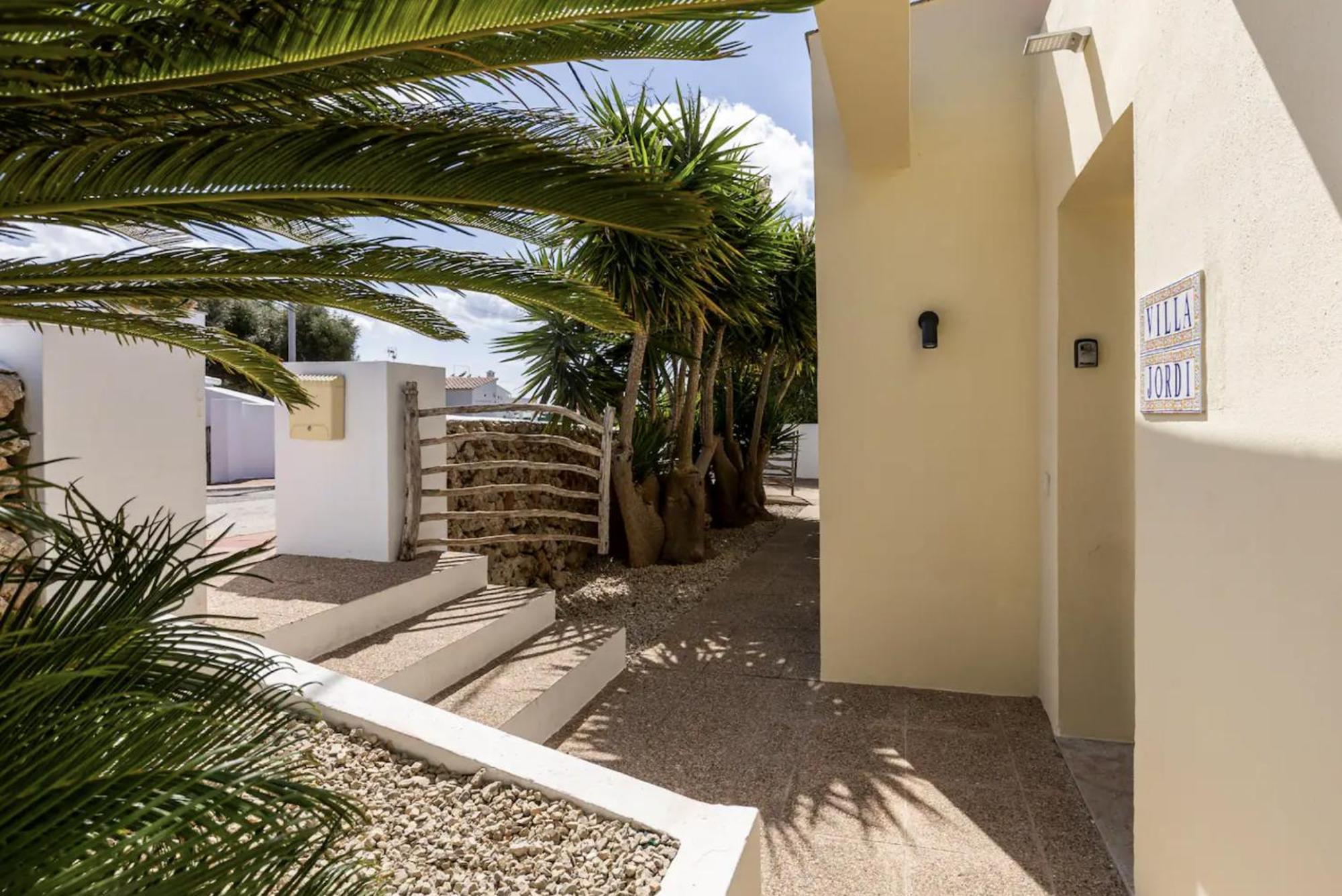 Villa Jordi - Cala En Porter Cala En Porter  Экстерьер фото